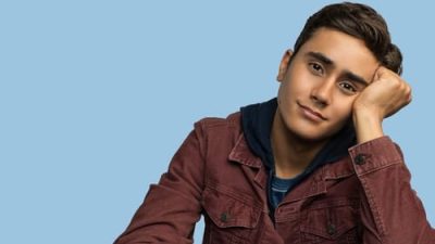 Love, Victor 2.Sezon 3.Bölüm izle