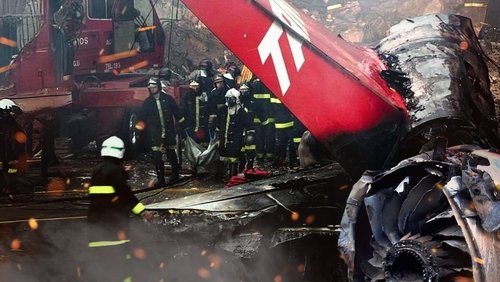 Trajedinin Sinyalleri: 3054 Sefer Sayılı Uçuş 1.Sezon 2.Bölüm izle