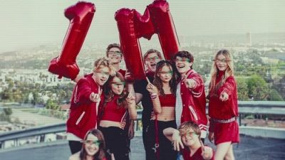 Çocuk Influencer’lar: Dijital Çağın Yeni Sömürü Düzeni 1.Sezon 3.Bölüm izle