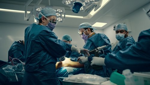 Critical: Between Life and Death 1.Sezon 2.Bölüm izle