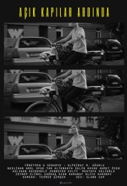 Açık Kapılar Ardında